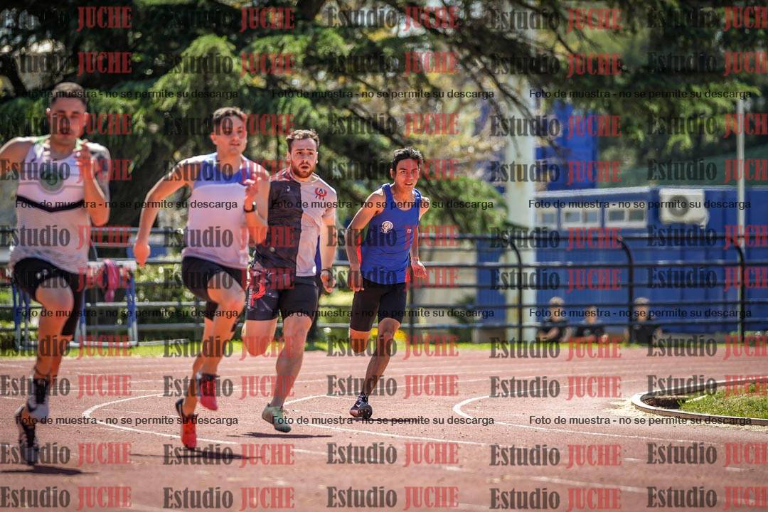 Fotos de los 200 m llanos de varones