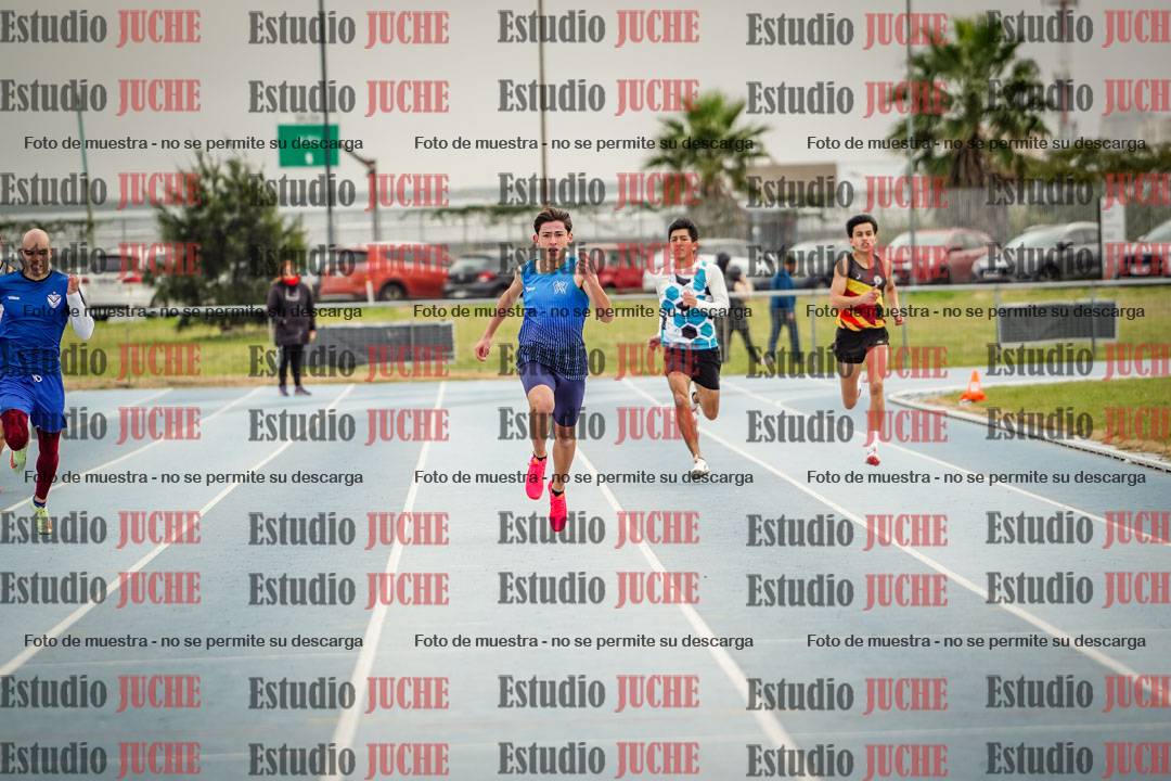 Fotos de los 400 m llanos de varones
