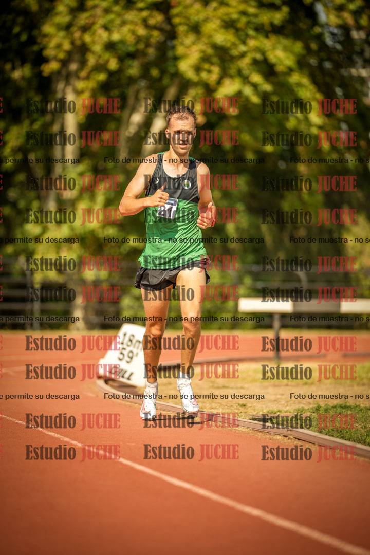 Fotos de los 3000 m llanos de varones