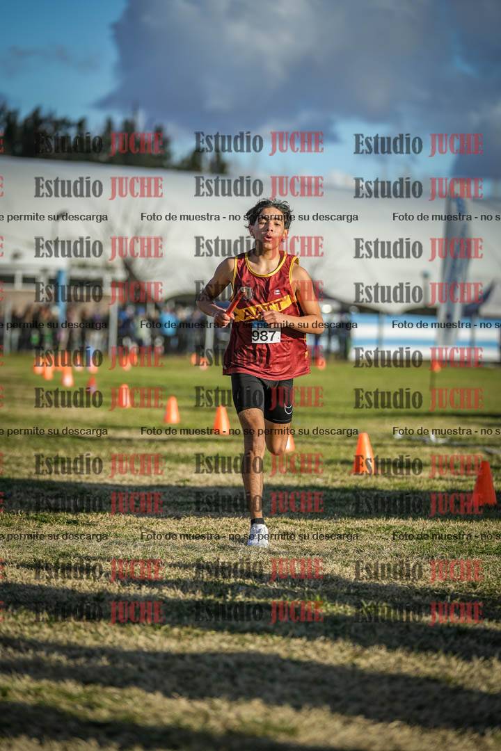 Fotos de la llegada de las postas 4 x 1000 m mixtas