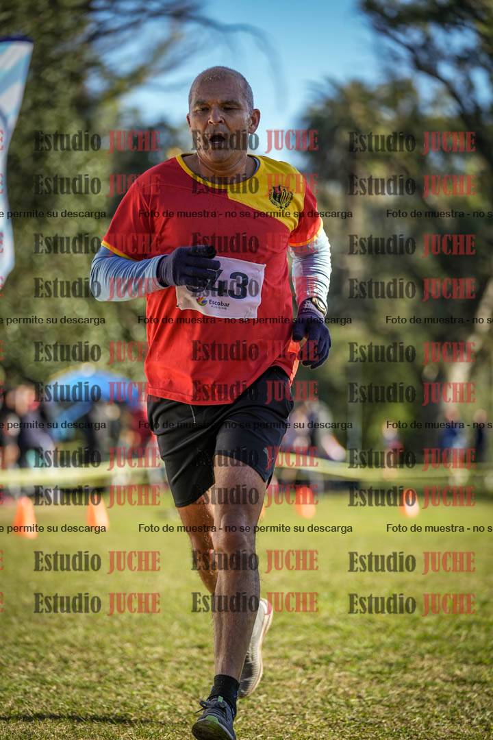 Fotos de la llegada del cross de 4000 m - varones