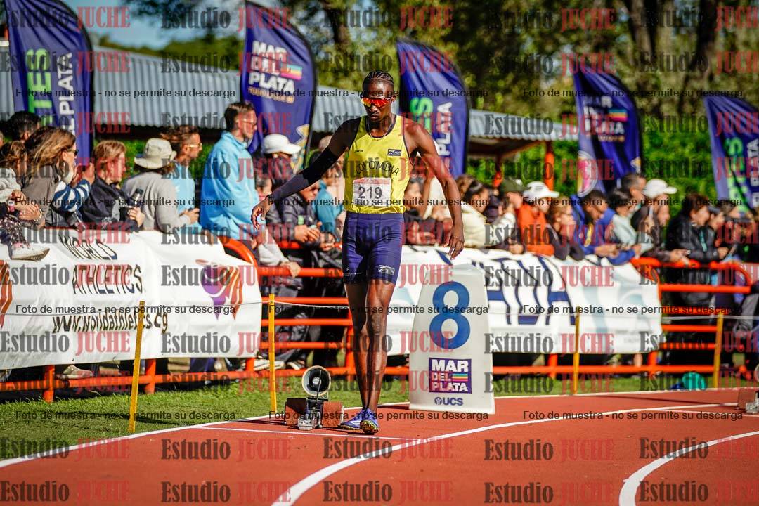 Fotos de los 400 m llanos de varones - FINAL