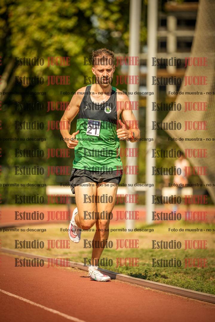 Fotos de los 3000 m llanos de varones