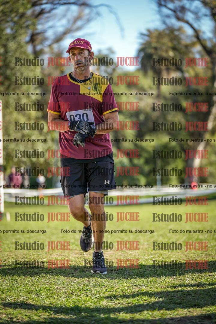 Fotos de la llegada del cross de 4000 m - varones