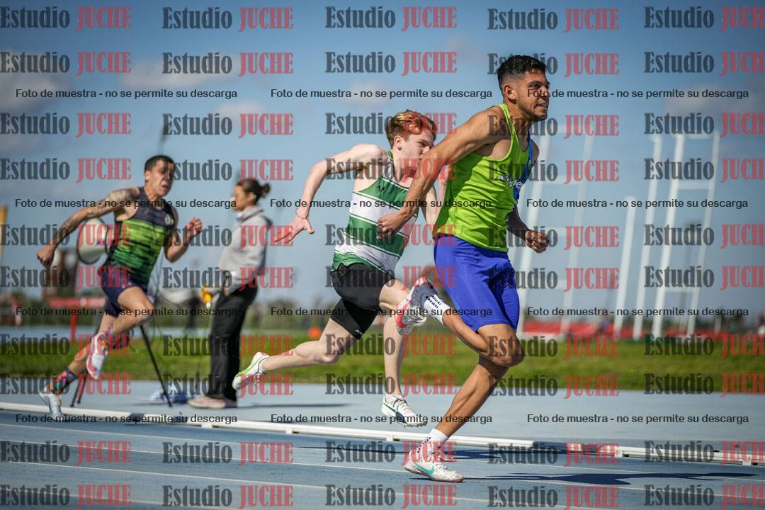 Fotos de los 200 m llanos de varones