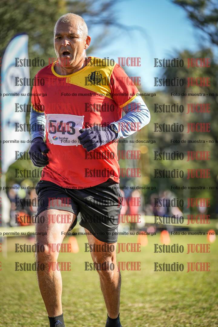 Fotos de la llegada del cross de 4000 m - varones