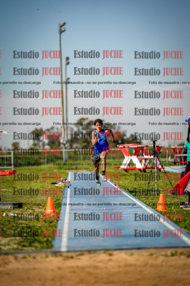 Fotos del salto triple de varones