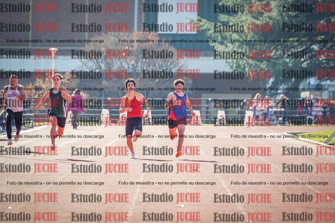 Fotos de los 200 m llanos de varones