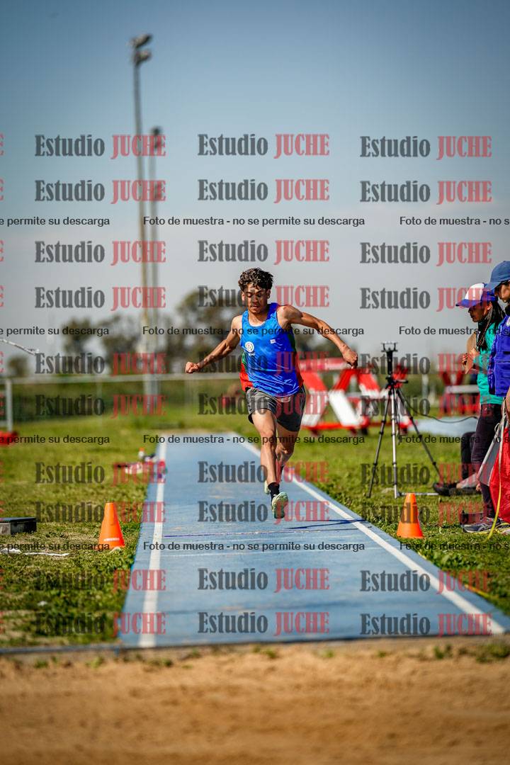 Fotos del salto triple de varones