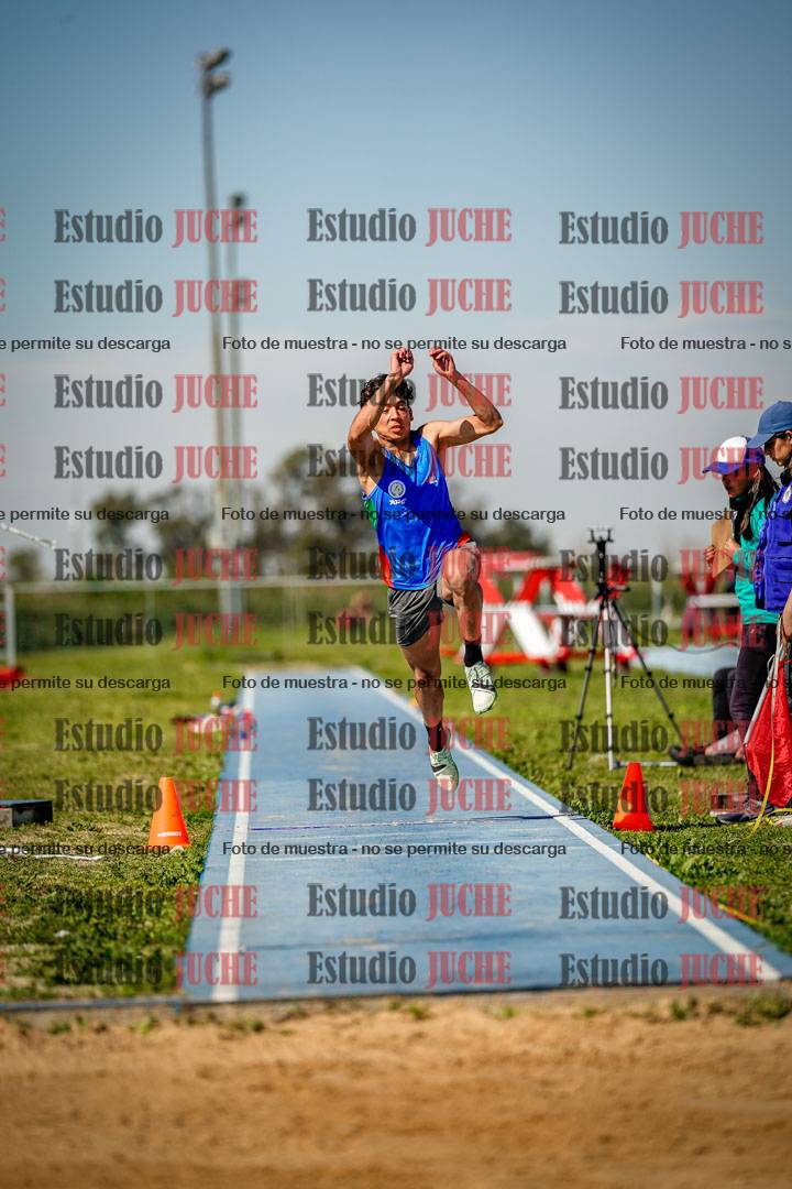 Fotos del salto triple de varones