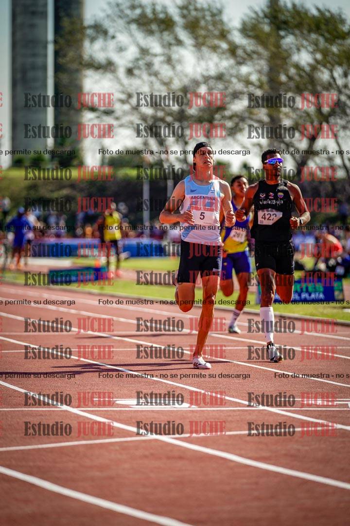 Fotos de los 400 m llanos de varones
