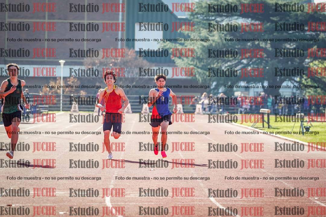 Fotos de los 200 m llanos de varones