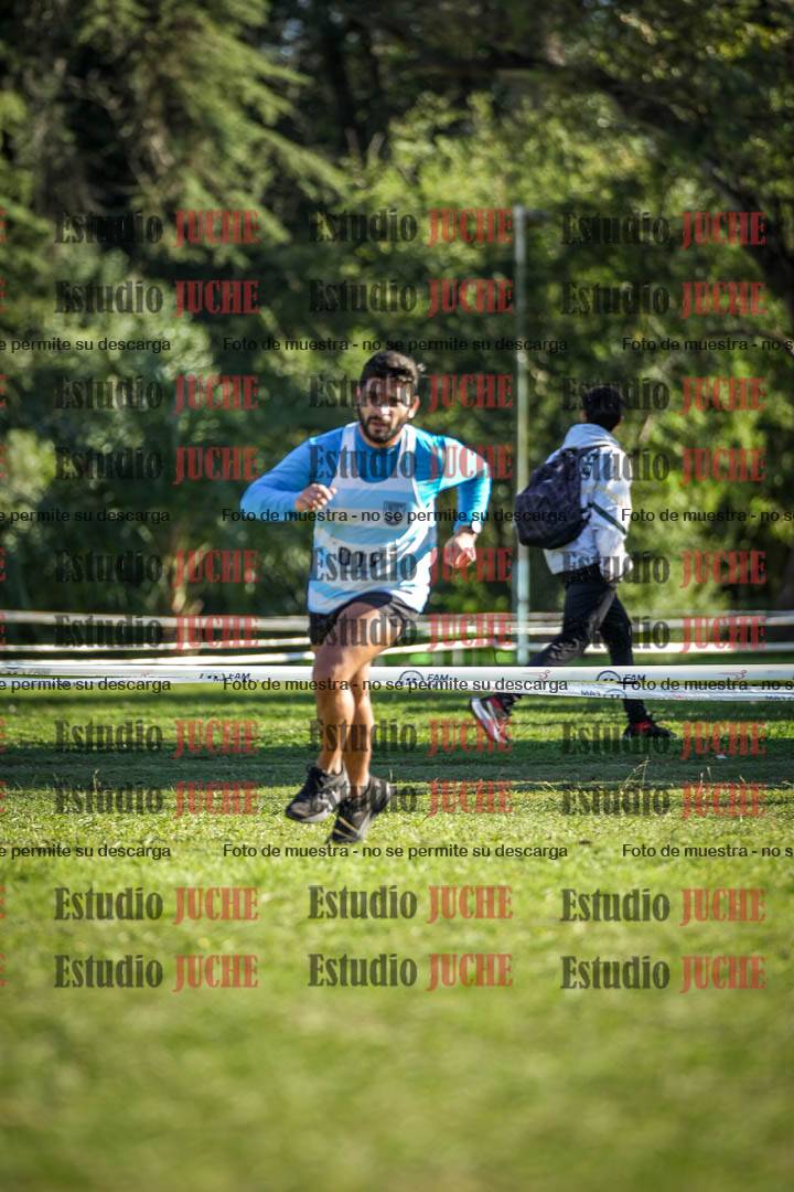 Fotos de la llegada del cross de 4000 m - varones