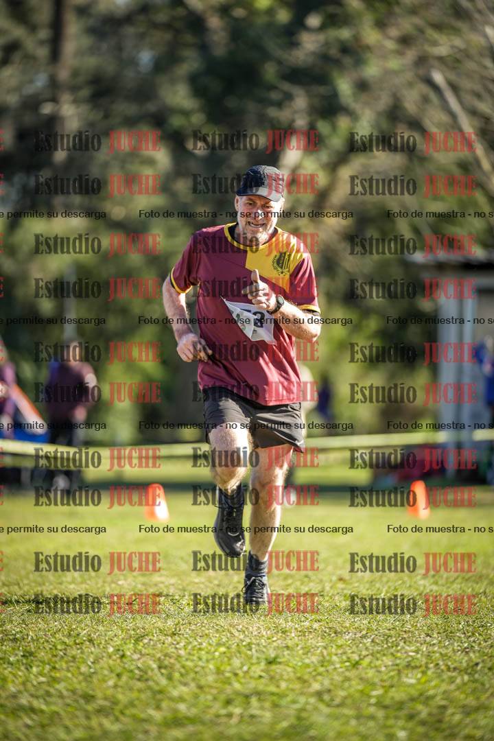 Fotos de la llegada del cross de 4000 m - varones