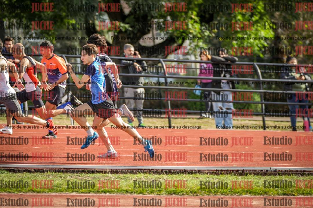 Fotos de los 100 m llanos de varones