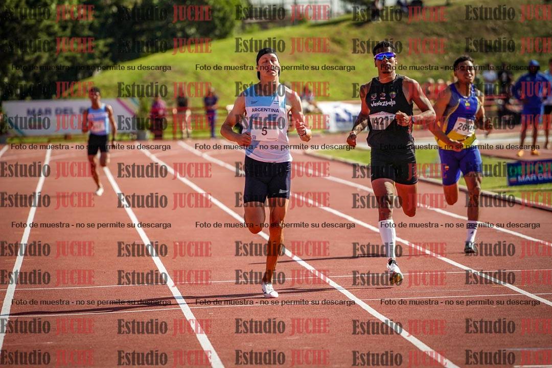 Fotos de los 400 m llanos de varones