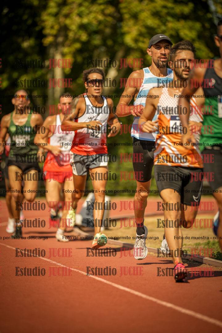 Fotos de los 3000 m llanos de varones