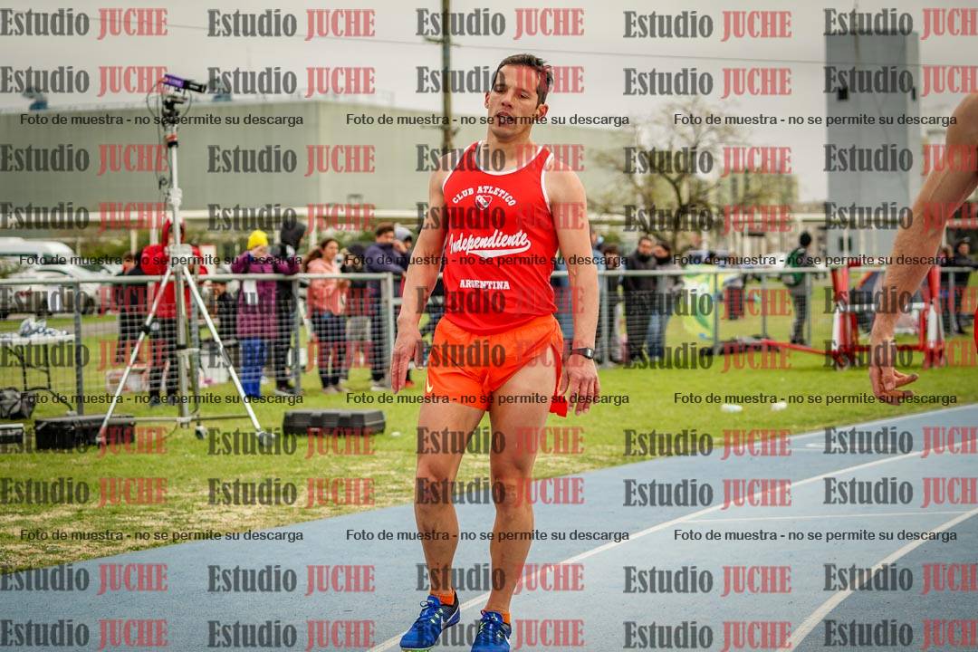 Fotos de los 400 m llanos de varones