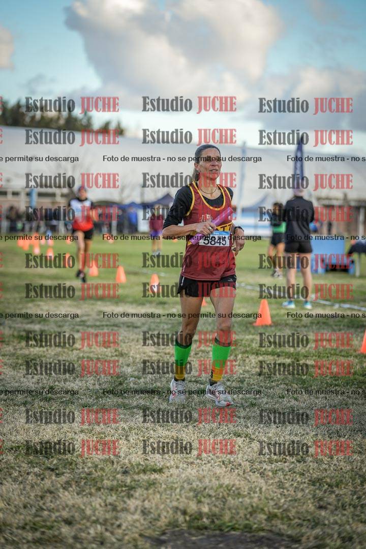 Fotos de la llegada de las postas 4 x 1000 m mixtas