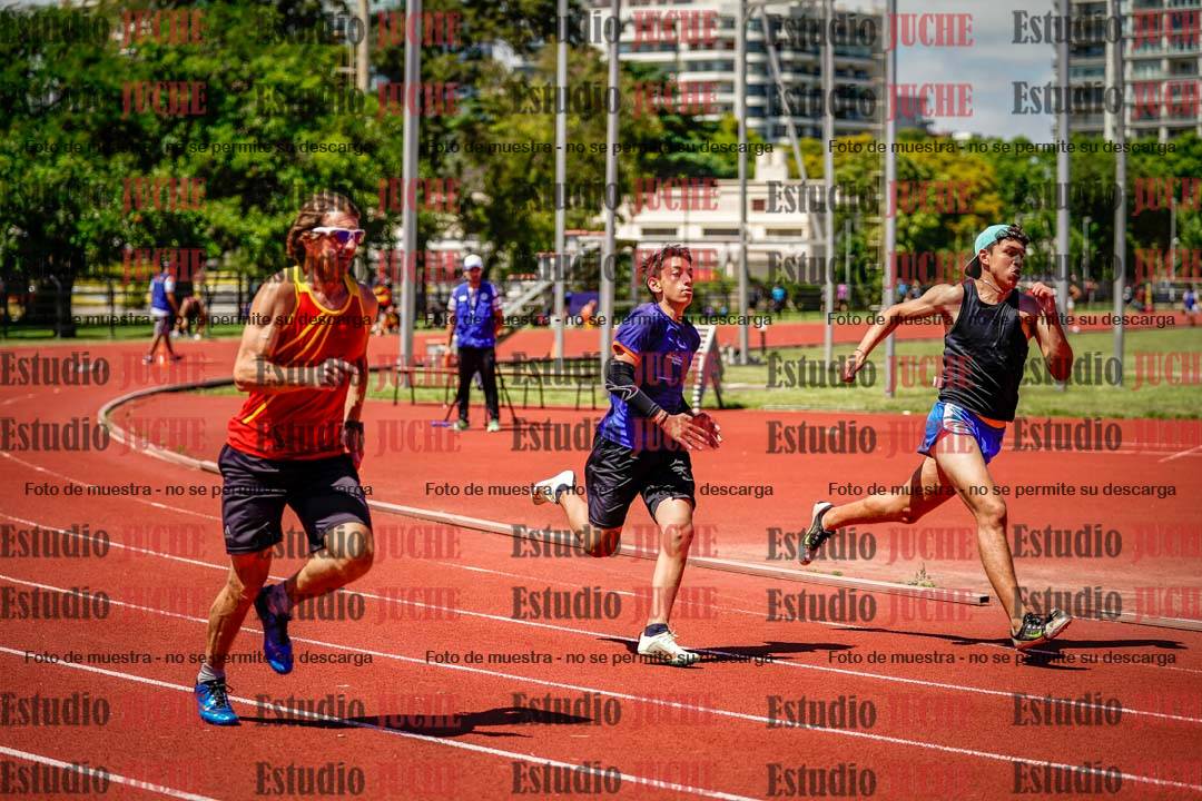Fotos de los 200 m llanos de varones