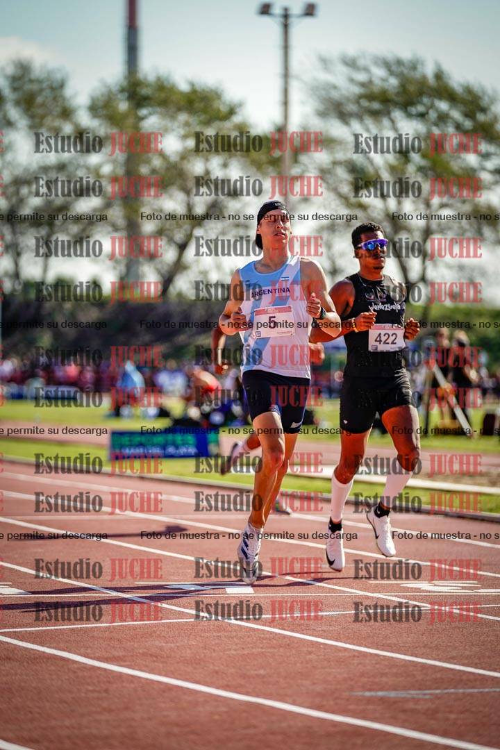 Fotos de los 400 m llanos de varones