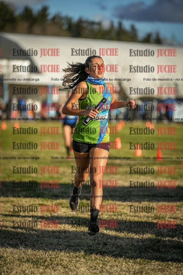 Fotos de la llegada de las postas 4 x 1000 m mixtas