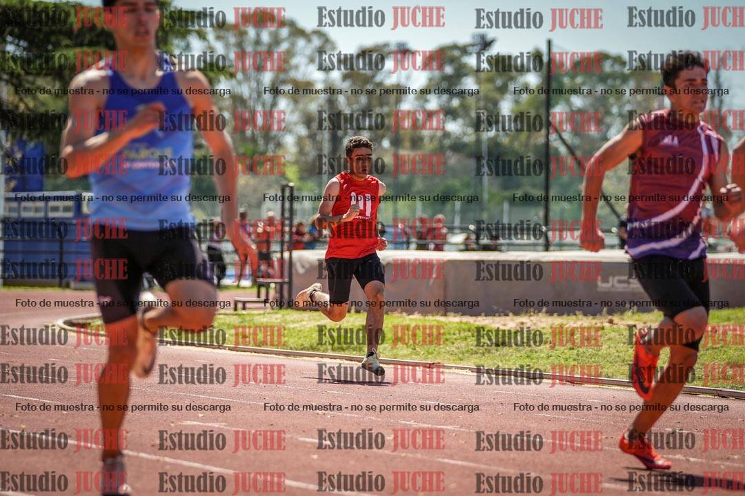 Fotos de los 200 m llanos de varones