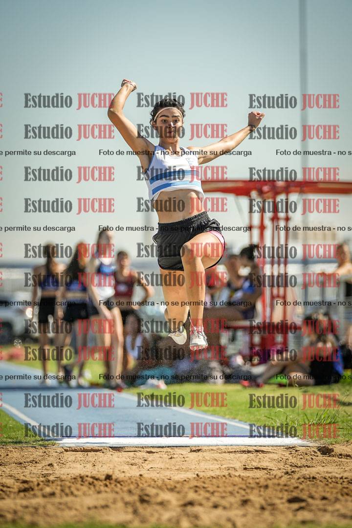 Fotos del salto en largo de mujeres - mayores