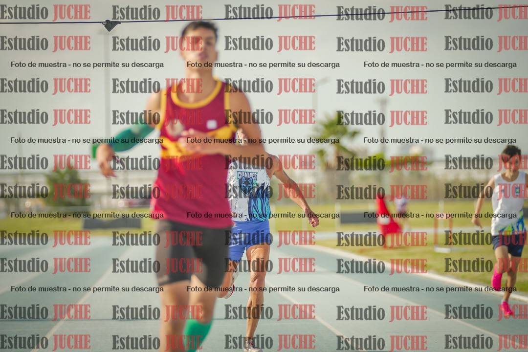 Fotos de los 400 m llanos de varones