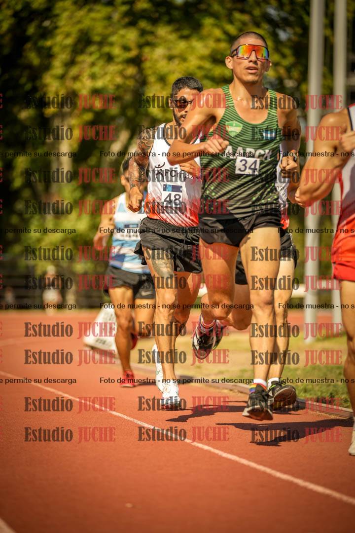 Fotos de los 3000 m llanos de varones