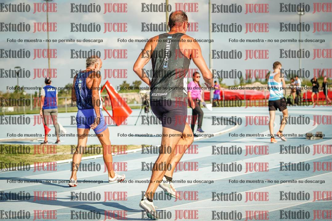 Fotos de los 400 m llanos de varones