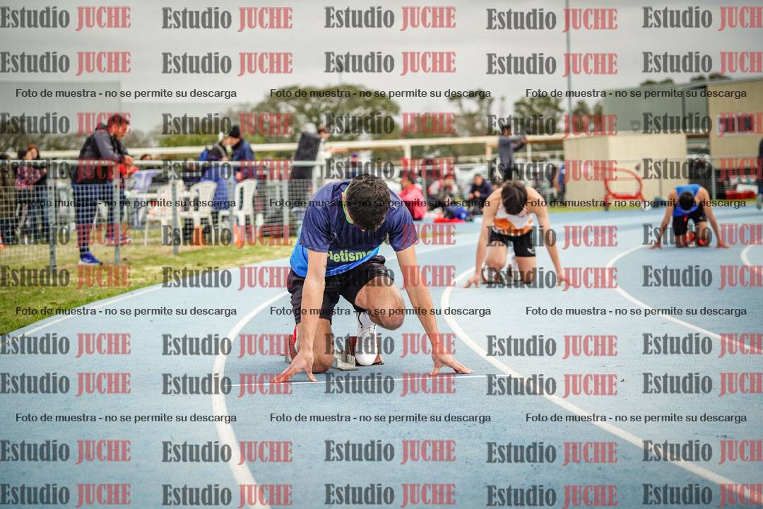 Fotos de los 400 m llanos de varones