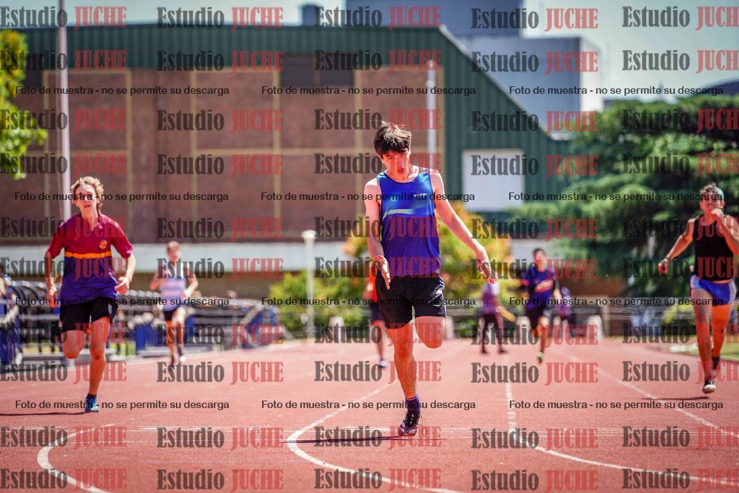 Fotos de los 200 m llanos de varones