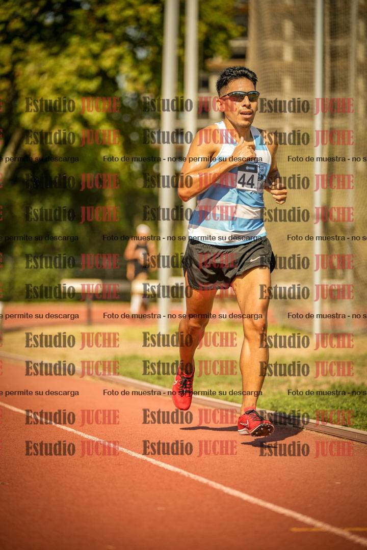 Fotos de los 3000 m llanos de varones