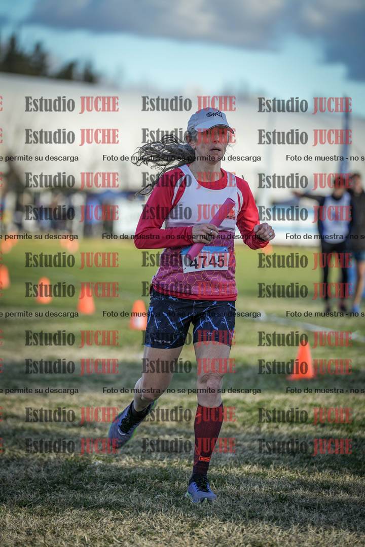 Fotos de la llegada de las postas 4 x 1000 m mixtas