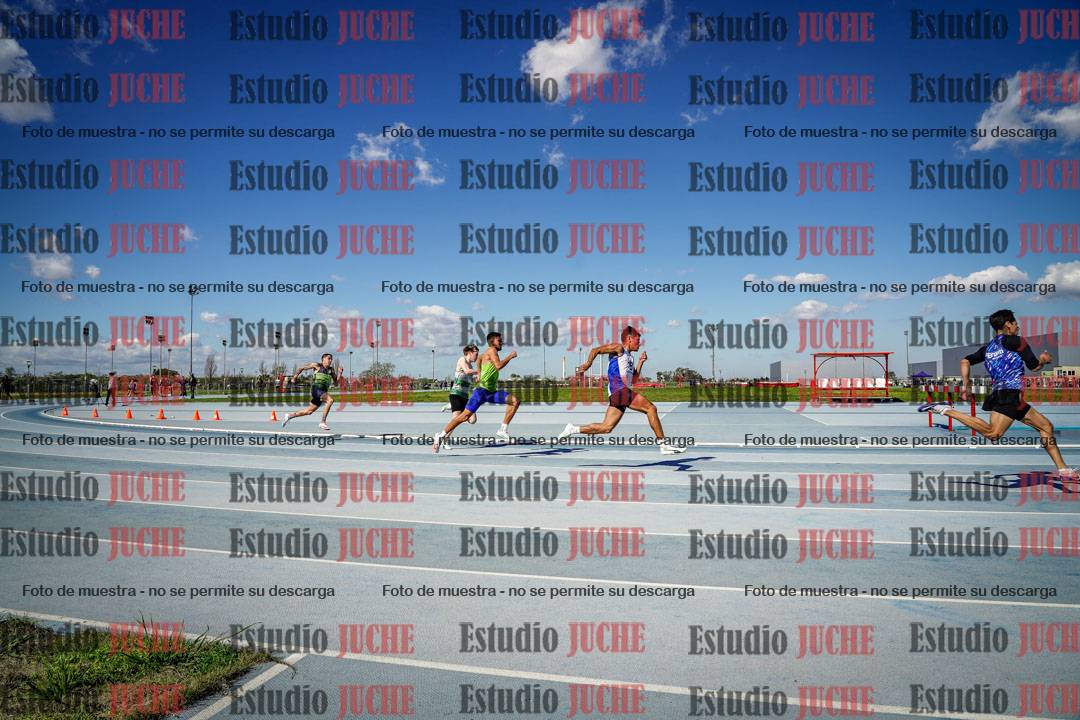Fotos de los 200 m llanos de varones
