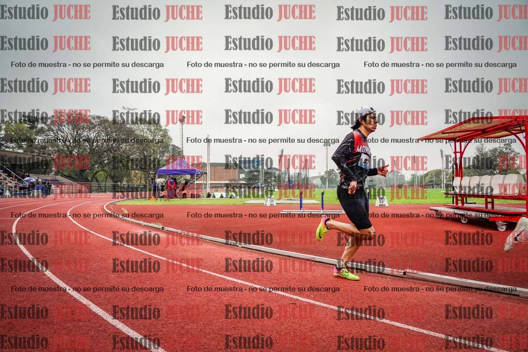 Fotos de los 800 m llanos de varones