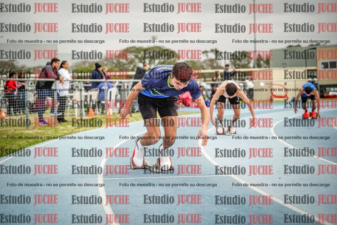 Fotos de los 400 m llanos de varones