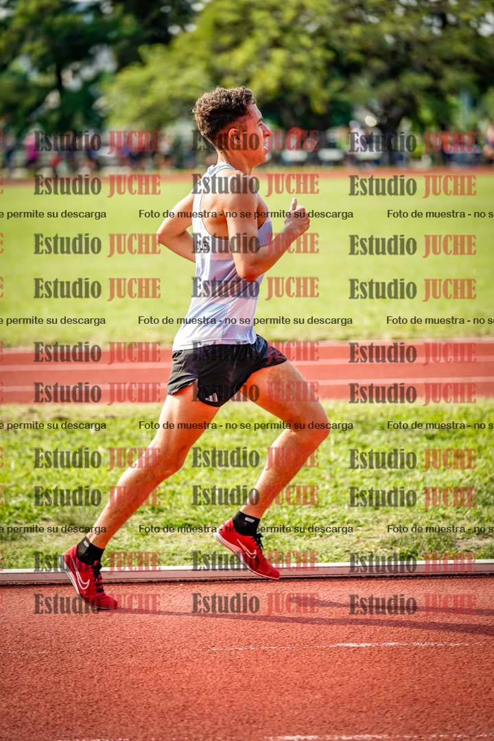 Fotos de los 3000 m llanos de varones