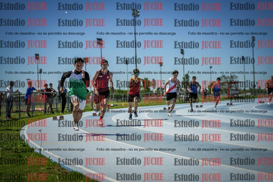 Fotos de los 200 m llanos de varones