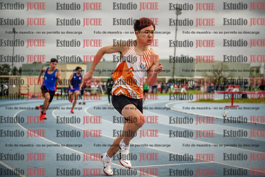 Fotos de los 400 m llanos de varones