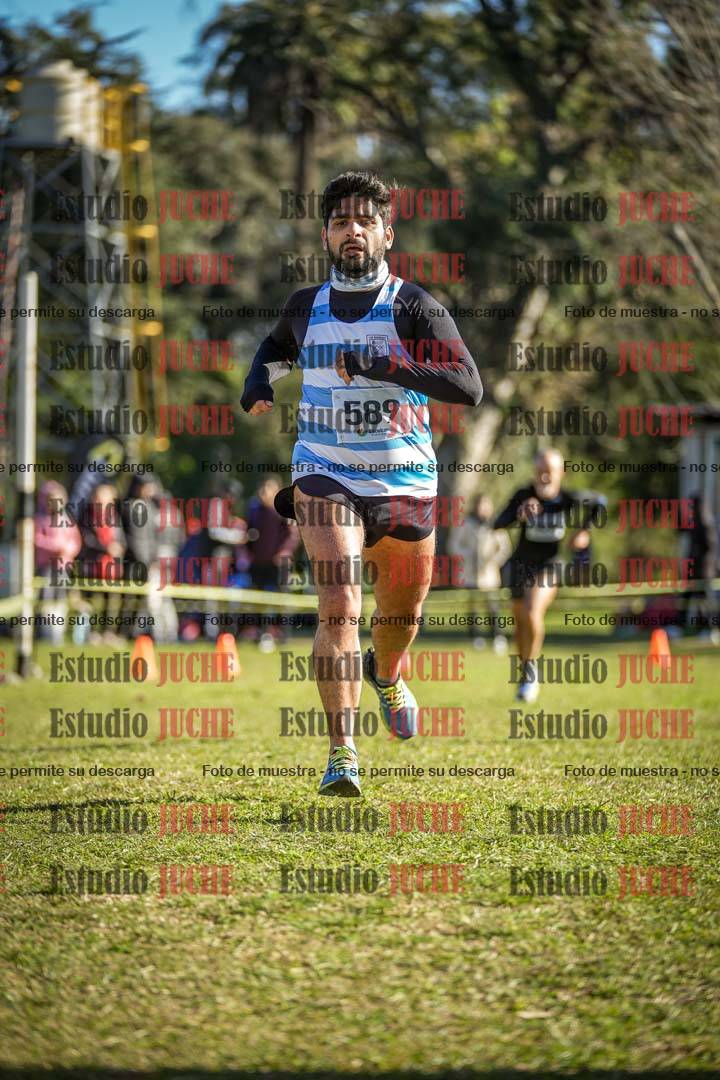 Fotos de la llegada del cross de 4000 m - varones
