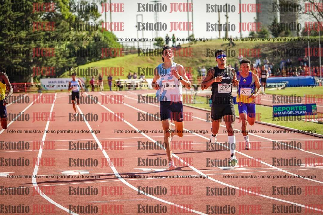 Fotos de los 400 m llanos de varones