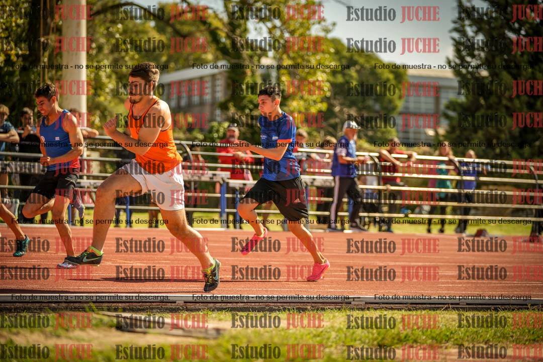 Fotos de los 100 m llanos de varones