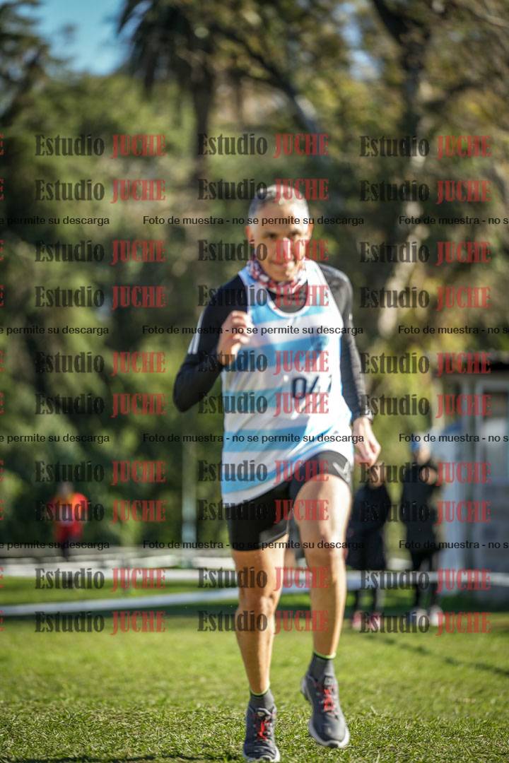 Fotos de la llegada del cross de 4000 m - varones