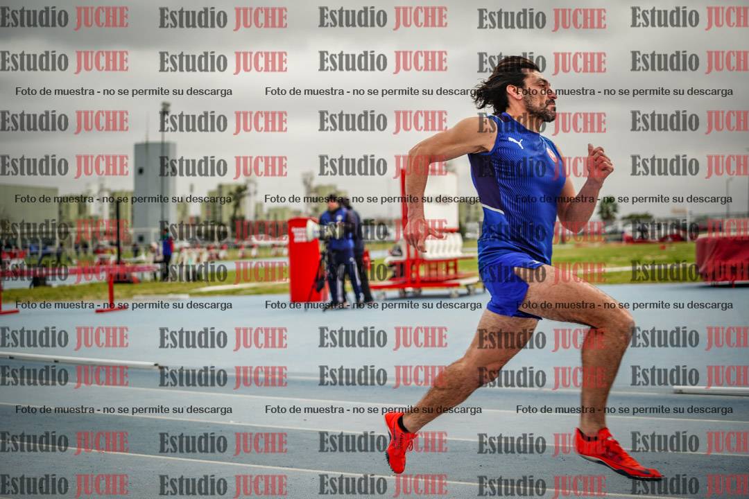 Fotos de los 400 m llanos de varones