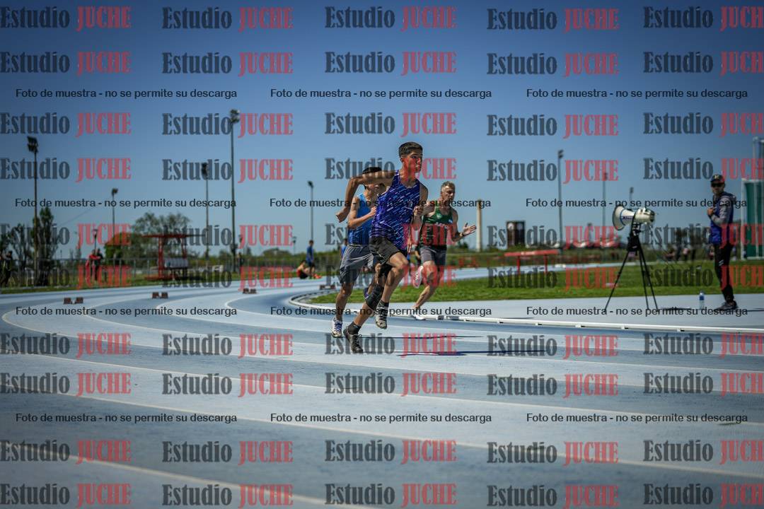 Fotos de los 200 m llanos de varones