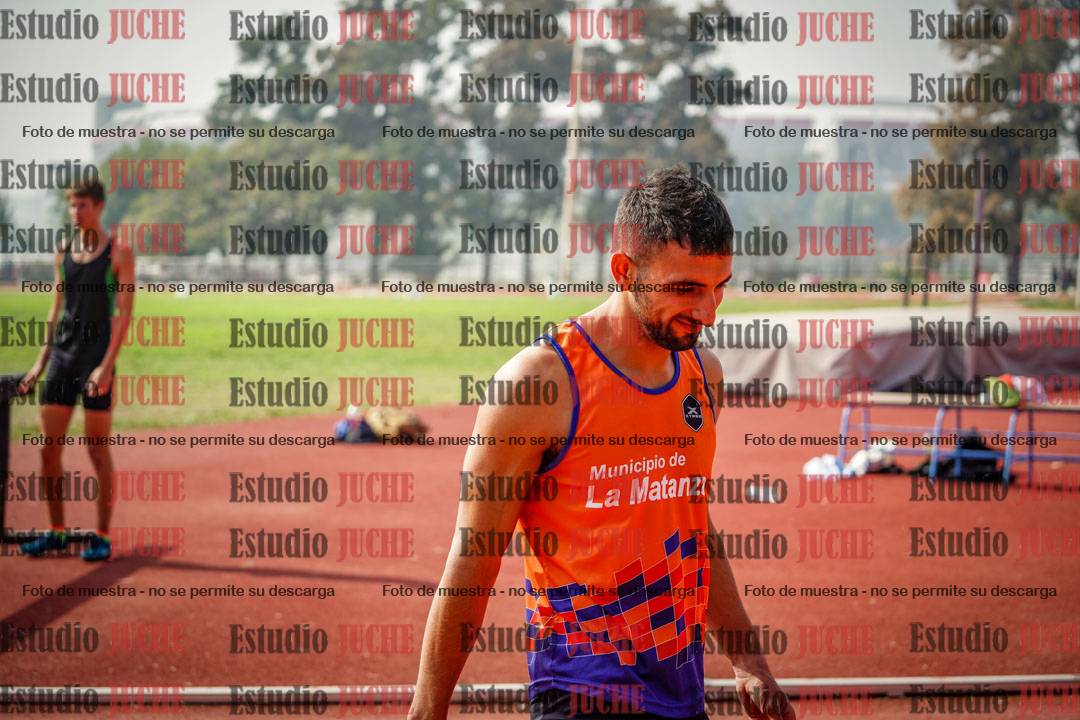 Fotos de los 400 m con vallas de varones