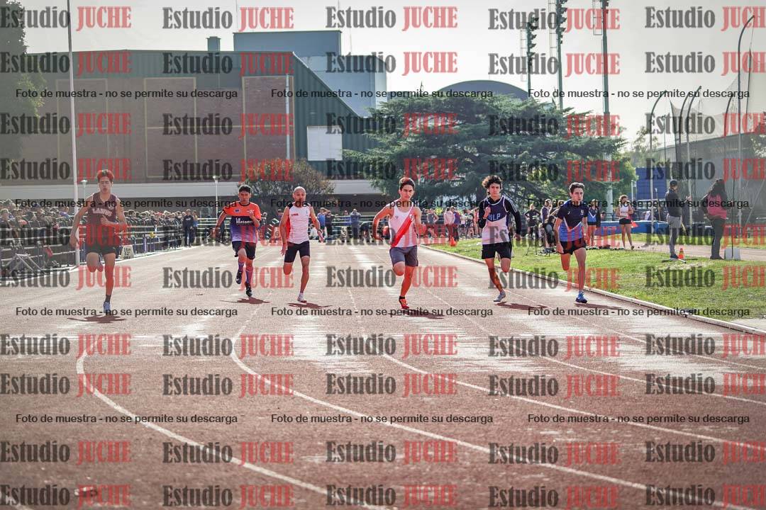 Fotos de los 100 m llanos de varones