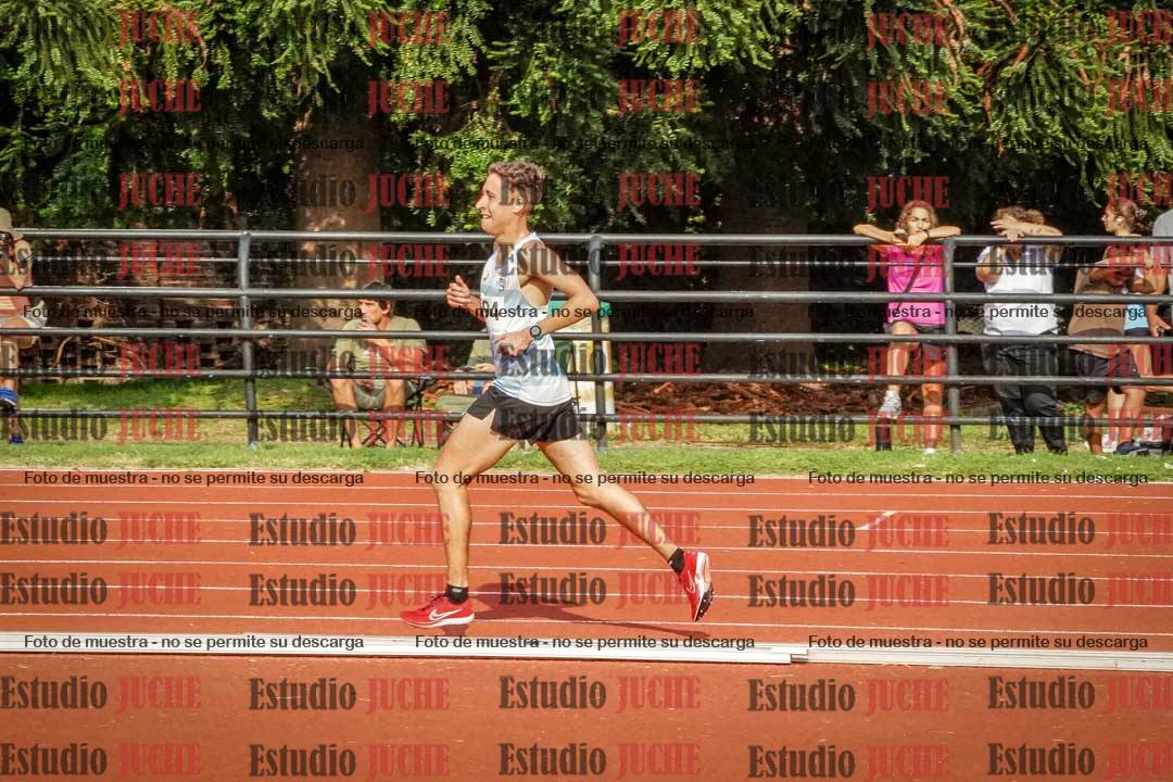 Fotos de los 3000 m llanos de varones